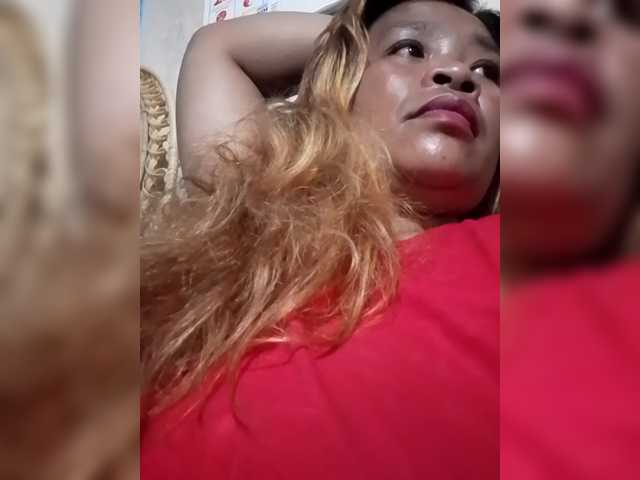 Kyrene's BongaCams show and profile