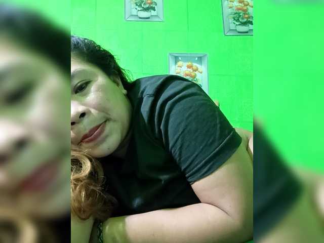 Kyrene's BongaCams show and profile