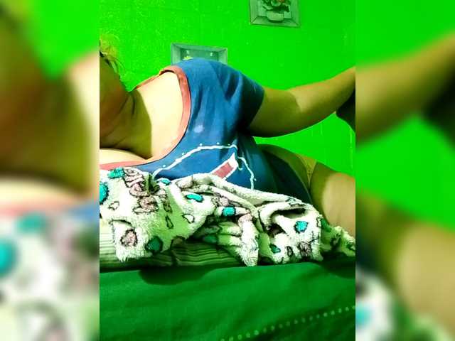 Kyrene's BongaCams show and profile