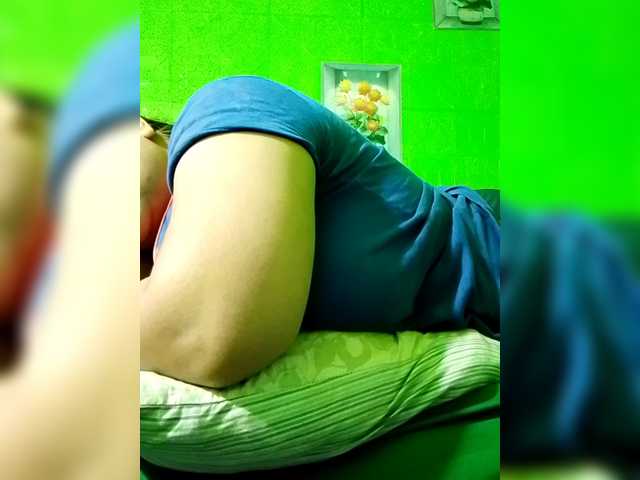 Kyrene's BongaCams show and profile