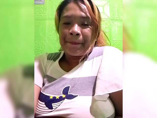 Kyrene's BongaCams show and profile