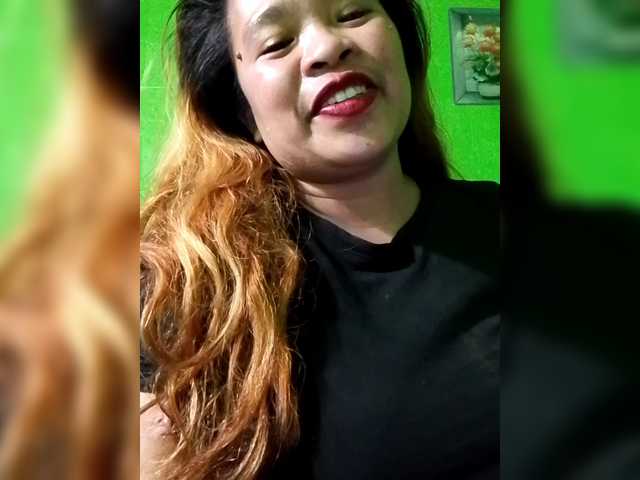 Kyrene's BongaCams show and profile