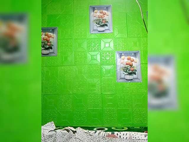 Kyrene's BongaCams show and profile