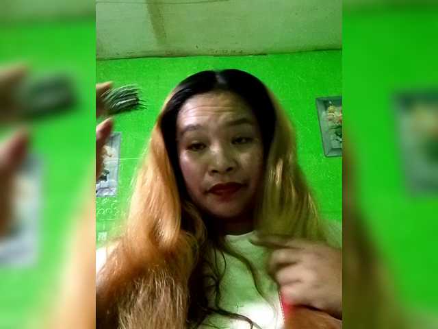 Kyrene's BongaCams show and profile