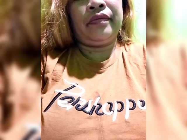 Kyrene's BongaCams show and profile