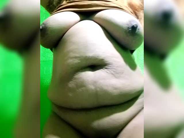 Kyrene's BongaCams show and profile