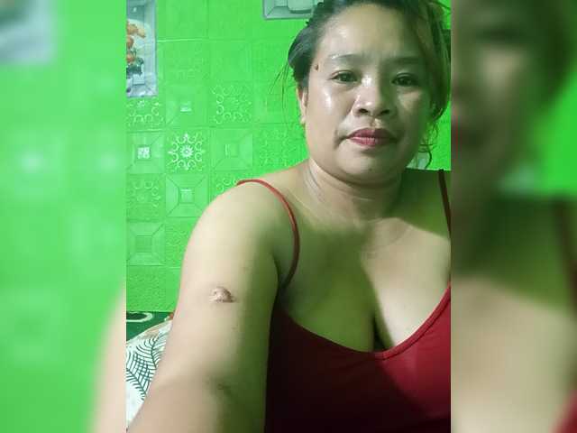 Kyrene's BongaCams show and profile