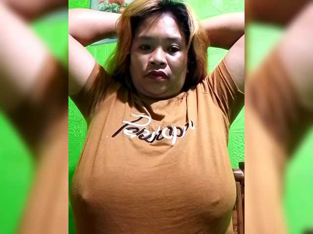 Kyrene's BongaCams show and profile