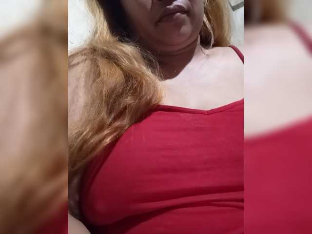 Kyrene's BongaCams show and profile