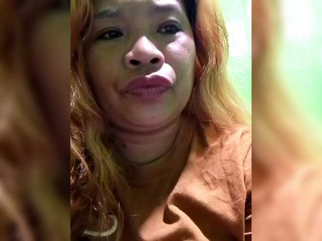 Kyrene's BongaCams show and profile