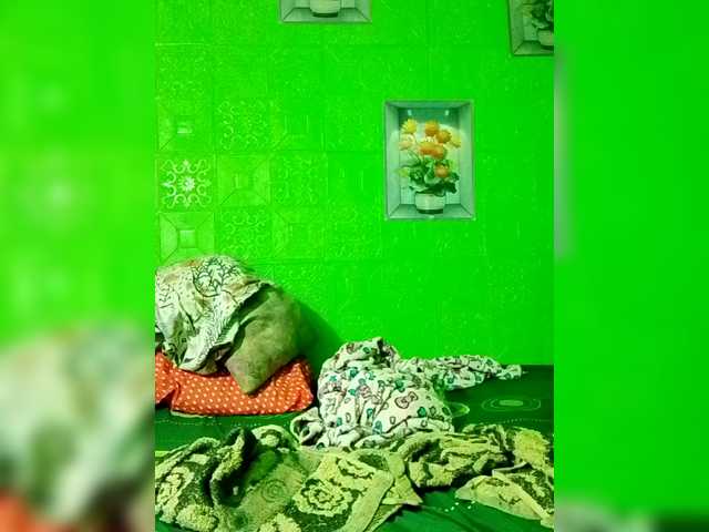 Kyrene's BongaCams show and profile