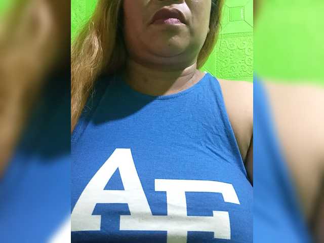 Kyrene's BongaCams show and profile