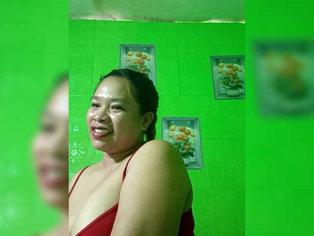 Kyrene's BongaCams show and profile