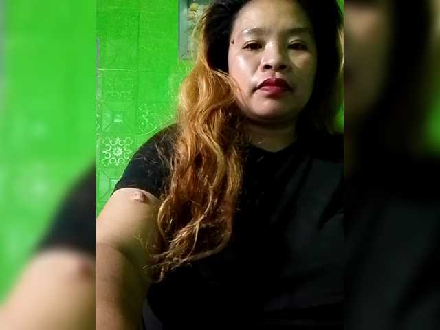 Kyrene's BongaCams show and profile