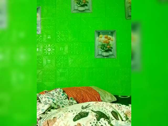 Kyrene's BongaCams show and profile