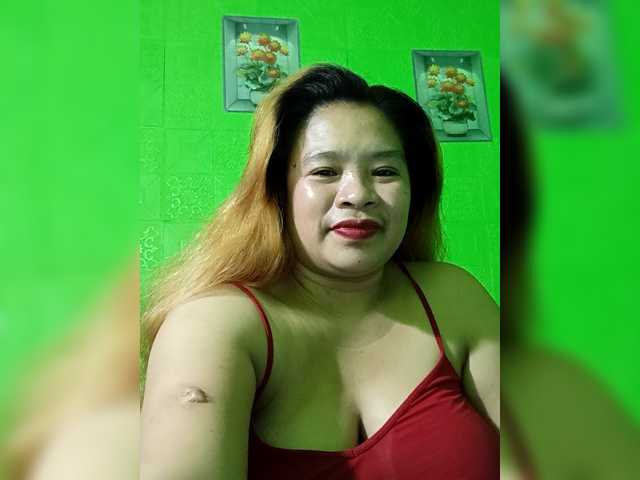 Kyrene's BongaCams show and profile