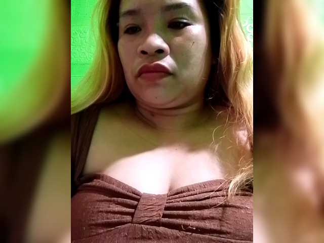 Kyrene's BongaCams show and profile