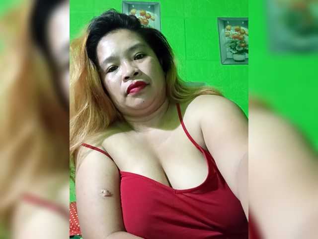 Kyrene's BongaCams show and profile