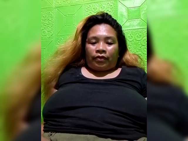 Kyrene's BongaCams show and profile