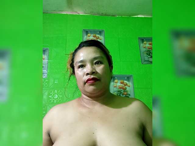 Kyrene's BongaCams show and profile