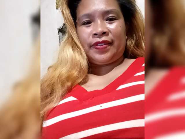 Kyrene's BongaCams show and profile