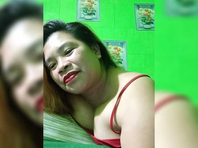 Kyrene's BongaCams show and profile