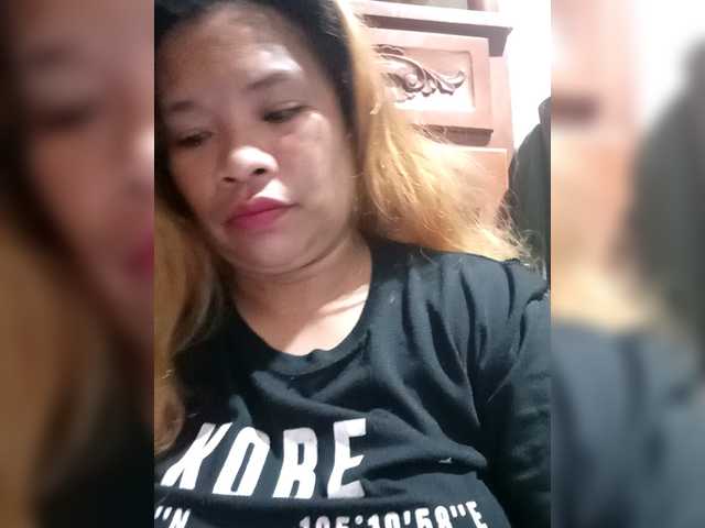 Kyrene's BongaCams show and profile