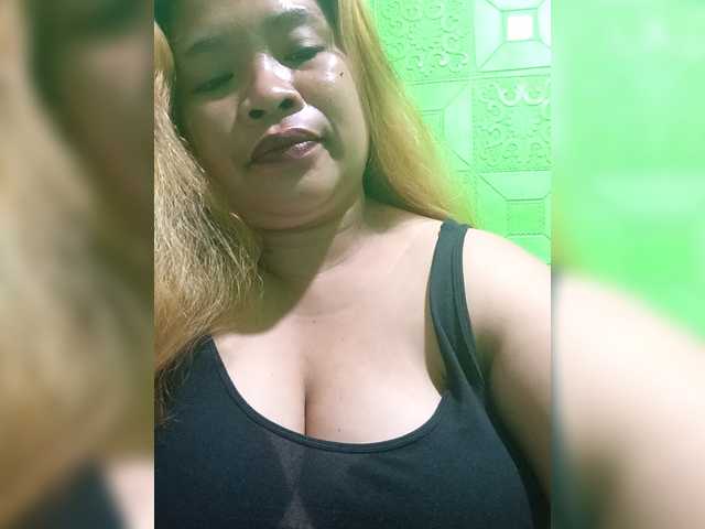 Kyrene — 20 boobs  15 lick boobs 30 pussy 35 ass 5 tokens tongue fully  naked 100 who is horny I will make u happy 