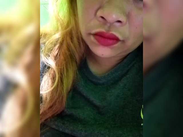 Kyrene's BongaCams show and profile