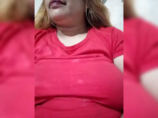 Kyrene's BongaCams show and profile