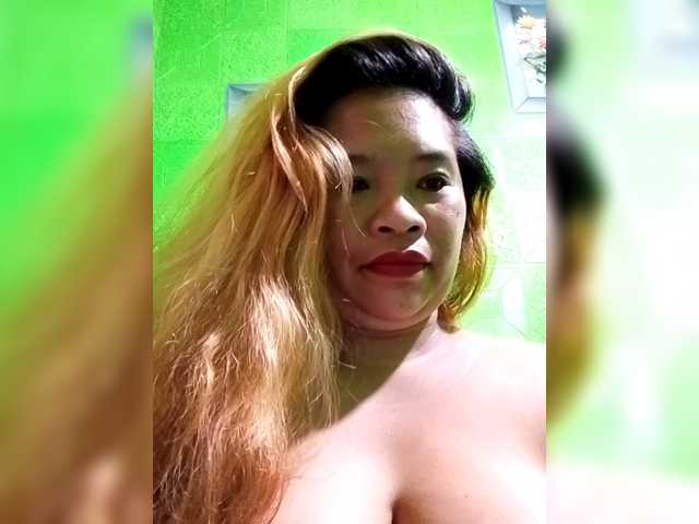 Kyrene's BongaCams show and profile