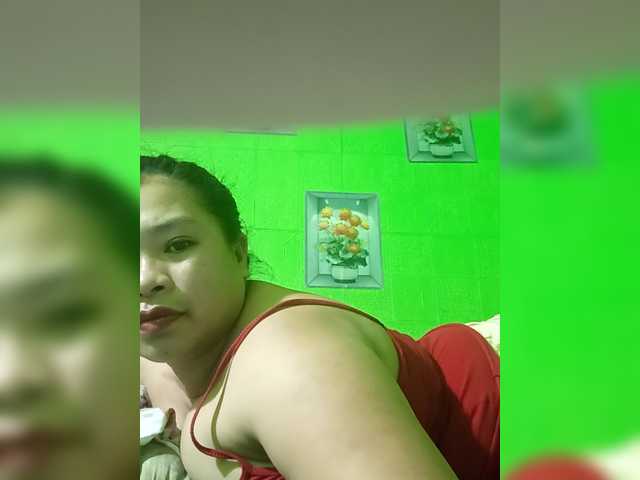 Kyrene's BongaCams show and profile