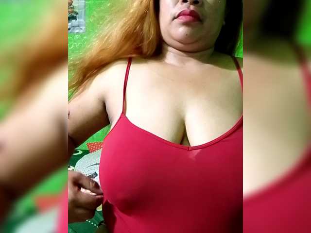 Kyrene's BongaCams show and profile