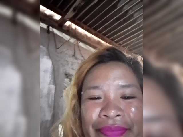 Kyrene's BongaCams show and profile