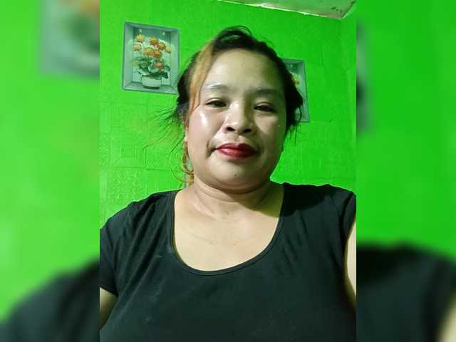 Kyrene's BongaCams show and profile