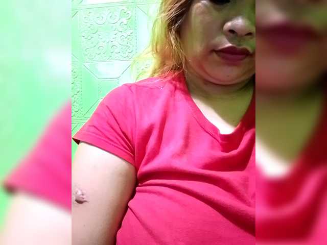 Kyrene's BongaCams show and profile