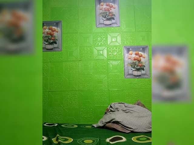 Kyrene's BongaCams show and profile