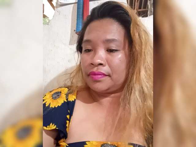 Kyrene's BongaCams show and profile