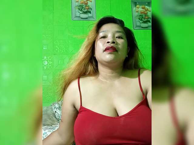 Kyrene's BongaCams show and profile