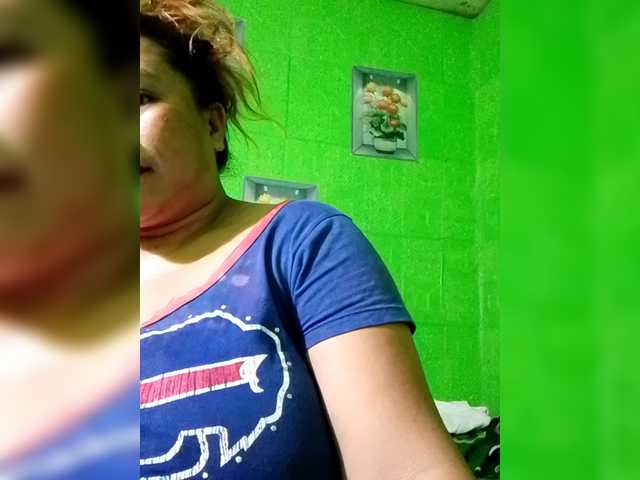 Kyrene's BongaCams show and profile