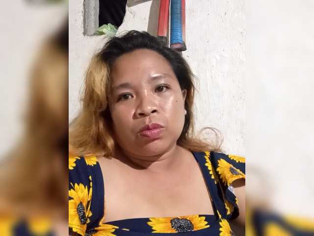 Kyrene's BongaCams show and profile