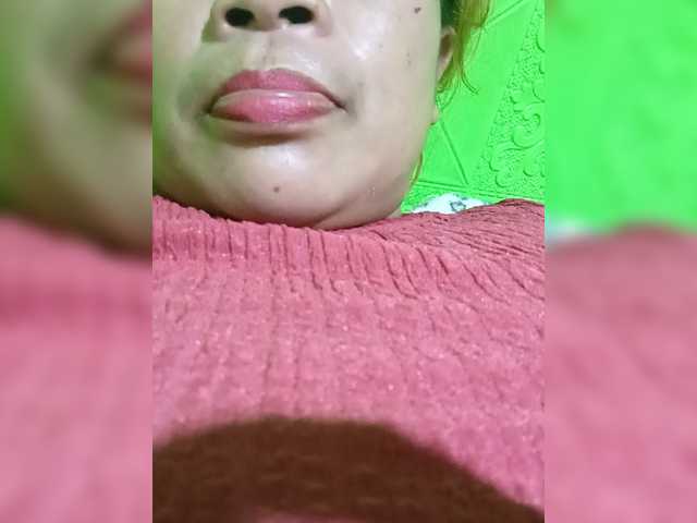 Kyrene's BongaCams show and profile