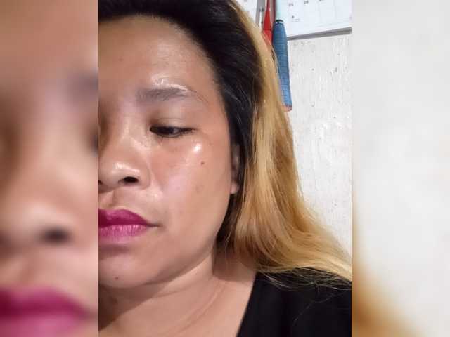 Kyrene's BongaCams show and profile