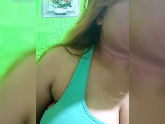 Kyrene's BongaCams show and profile