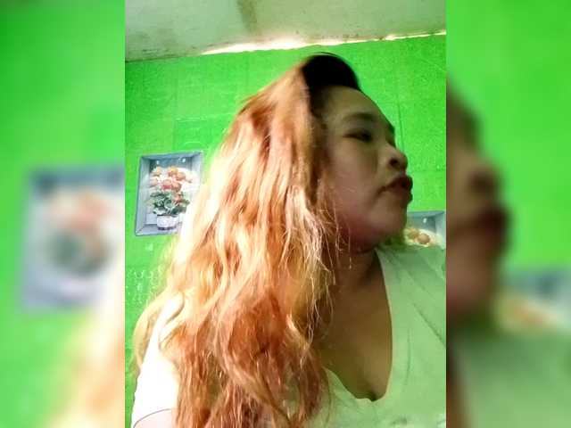 Kyrene's BongaCams show and profile