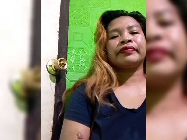 Kyrene's BongaCams show and profile