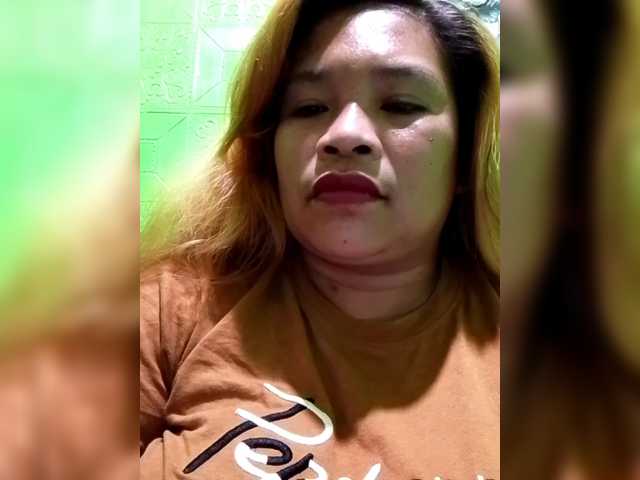 Kyrene's BongaCams show and profile