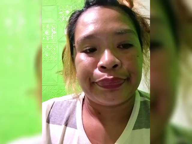 Kyrene's BongaCams show and profile