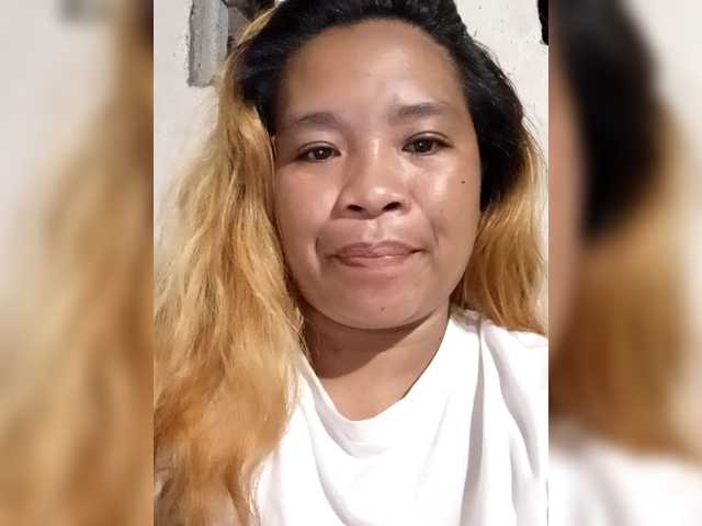 Kyrene's BongaCams show and profile