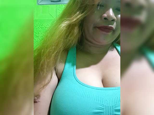 Kyrene's BongaCams show and profile